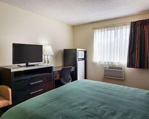 Quality Inn Chesapeake - Greenbrier
