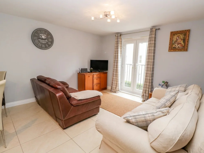 21 Priory Mill Lane