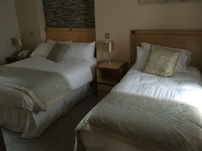 Kilmorey Arms Hotel