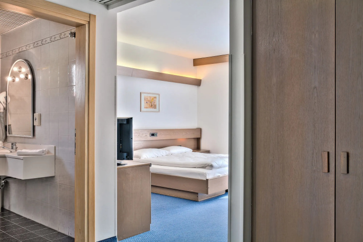 Goti' Hotel