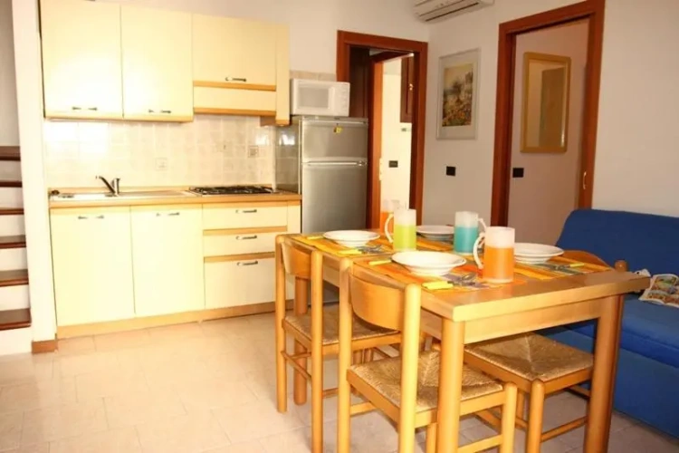 3 Bedrooms Apartment
