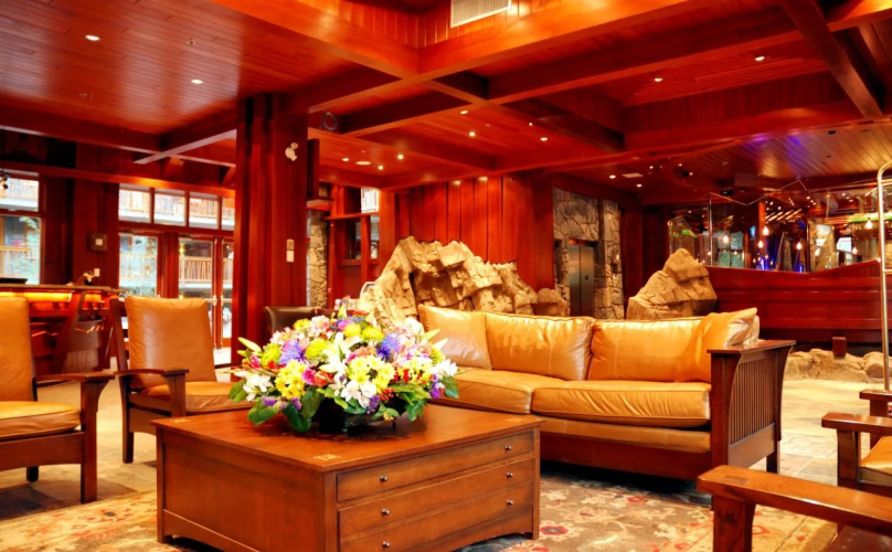 The Fox Hotel and Suites