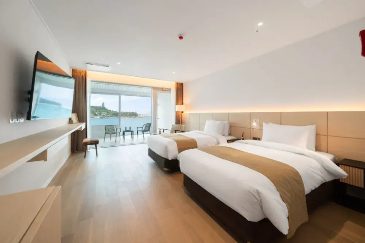 Oandf Hotel