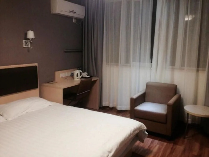 Motel 168