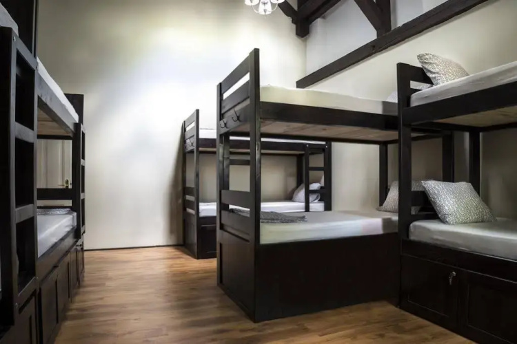 Antique Hostel