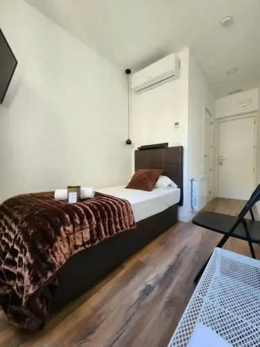 Standard Single room with courtyard view