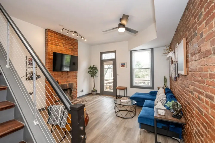 Mansfield Modern Oasis
