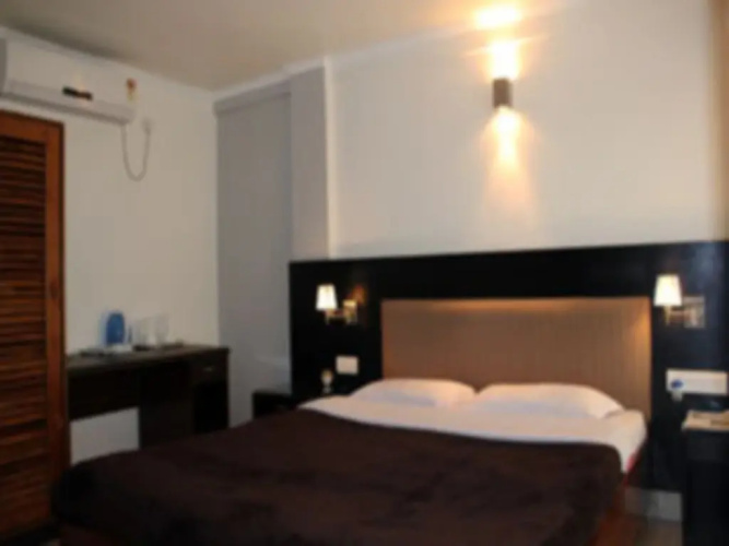 Marina's Motel