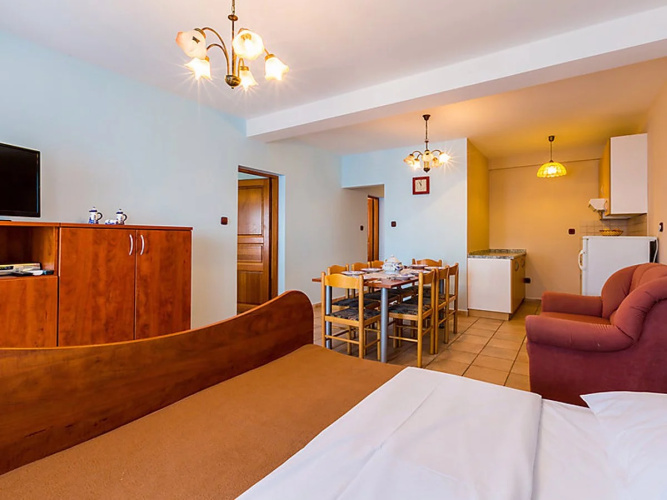 Apartment Delfin Karlobag 24994