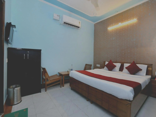 OYO 9229 GMG Hotel