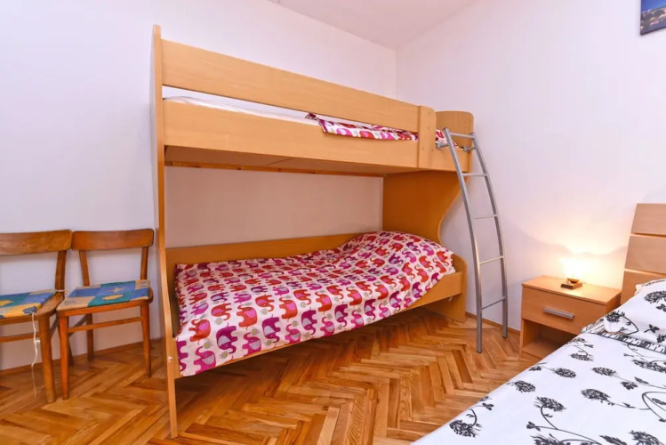 Apartment 621