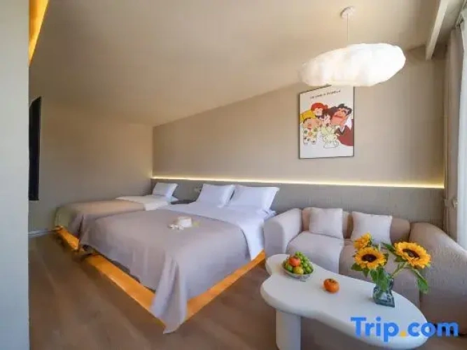 Deluxe Family Suite