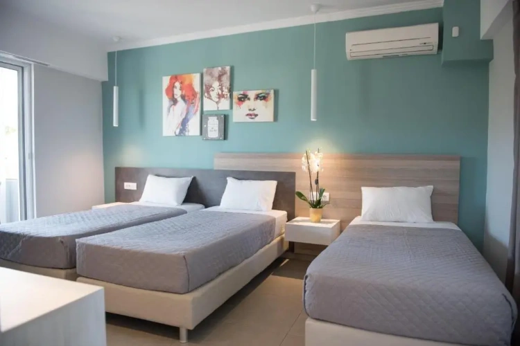 Superior Triple room