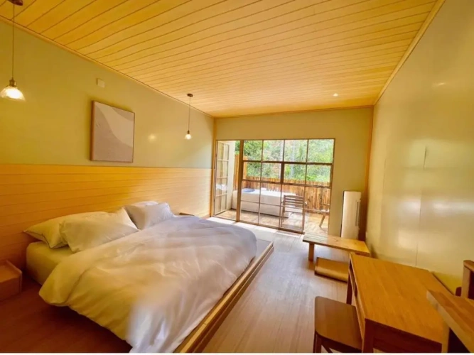 Deluxe Double Suite