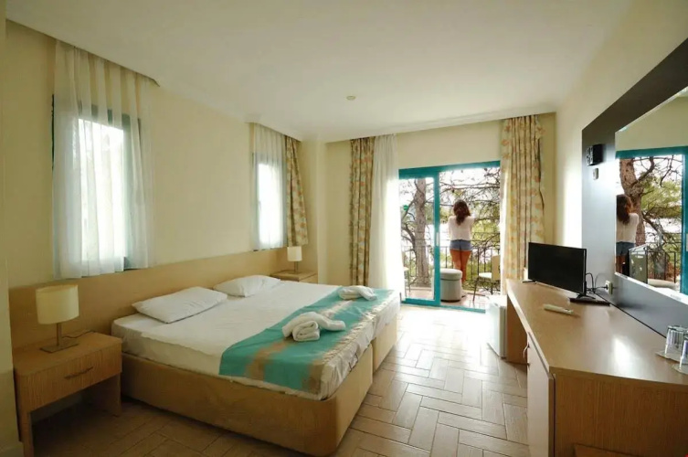 Monte Beach Resort