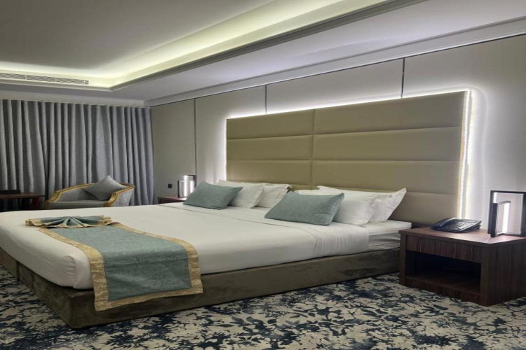 Diamond Vision Hotel