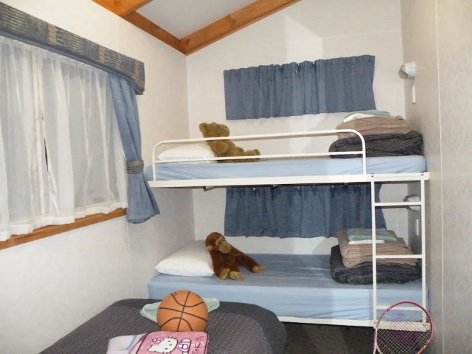 2 Bedrooms Superior Family room with balcony