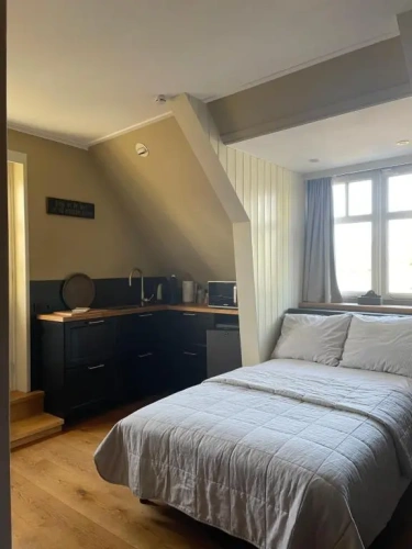 Deluxe Single room