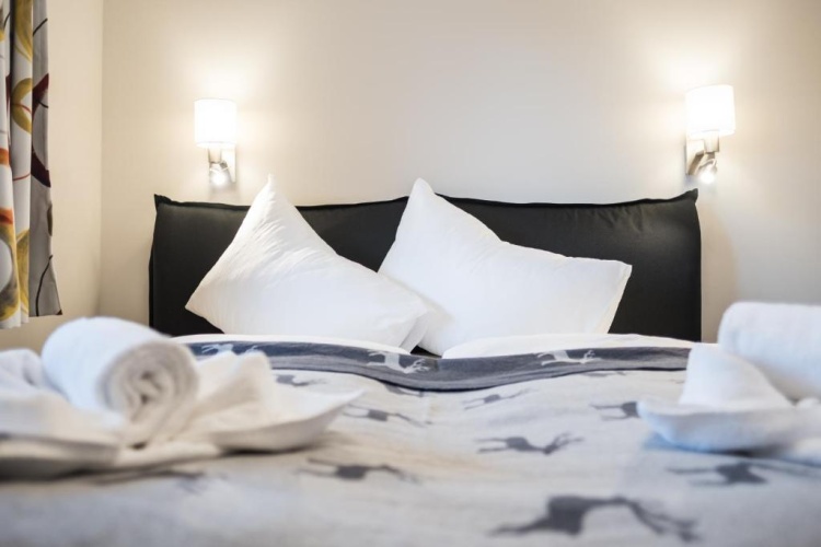 2 Bedrooms Attic Apartment