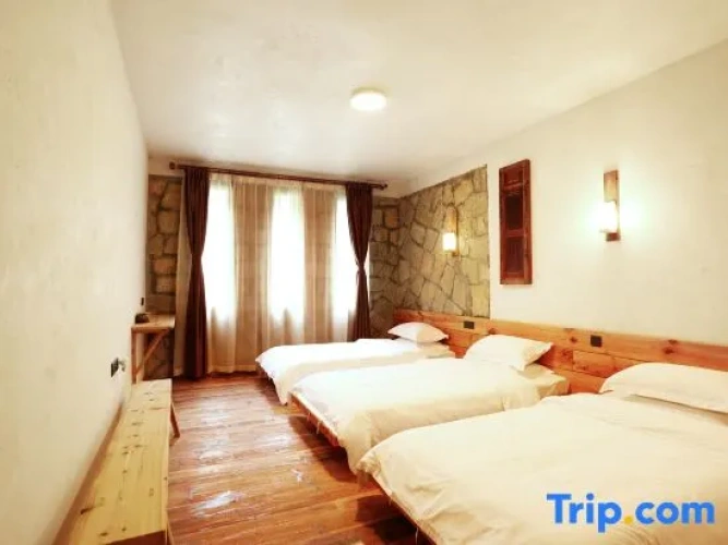 Luxury Triple room