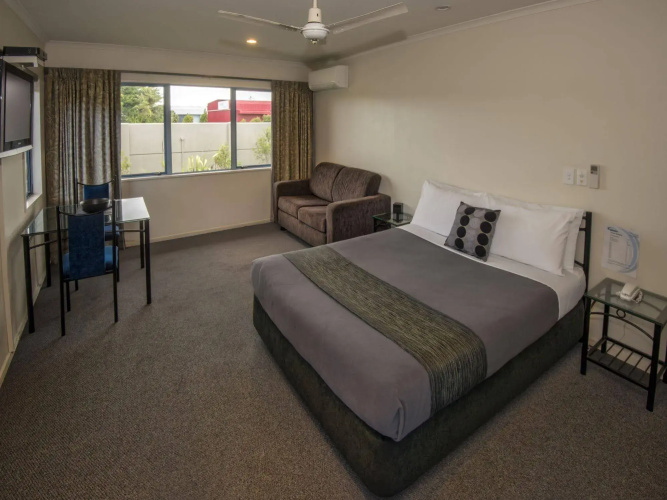 Gateway Motor Inn