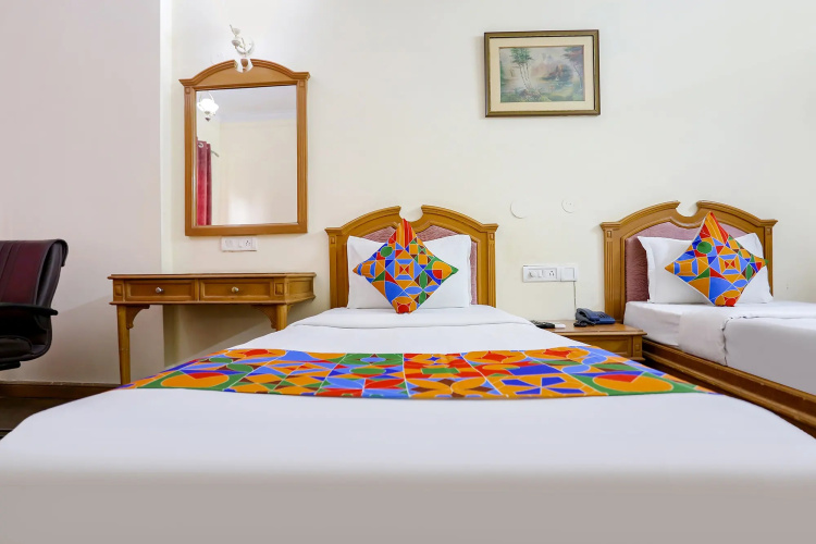 FabHotel Altus DLF Phase 2