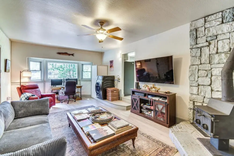 Lake Access & Hot Tub: Pet-friendly Arnold Home