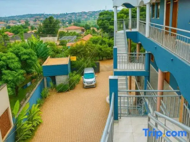 NOAZ Hotel Kampala