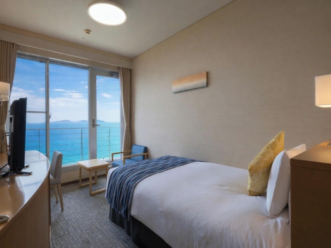 Standard Single room with ocean view