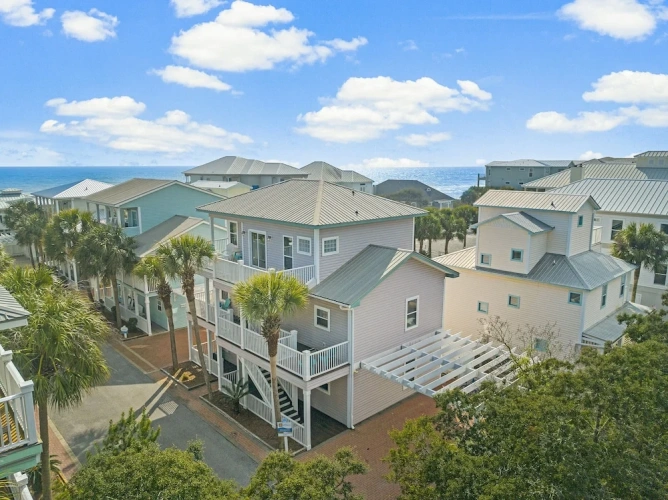 5 Bedrooms Cottage