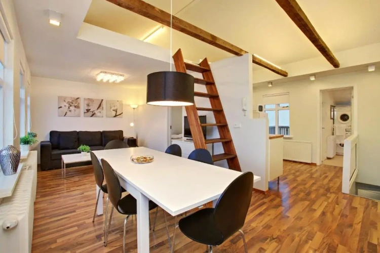 1 Bedroom Apartment with balcony