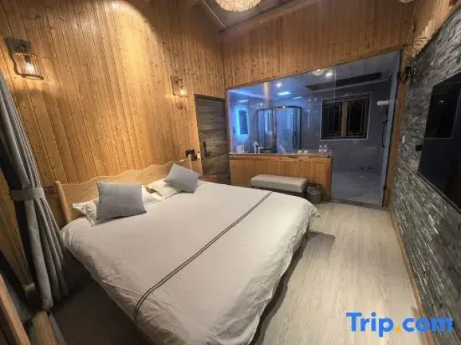 Deluxe Double room with balcony and with view