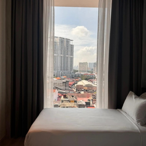Fifth Avenue Hotel