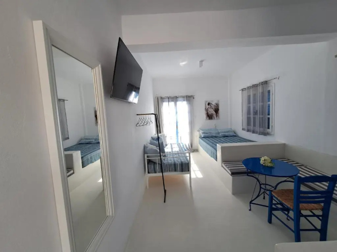 Kalimera Serifos Studio