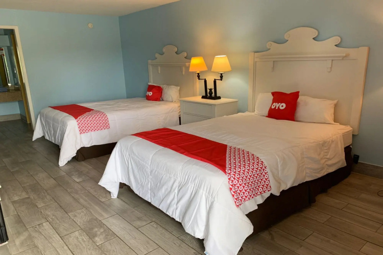 OYO Hotel Dundee By Crystal Lake