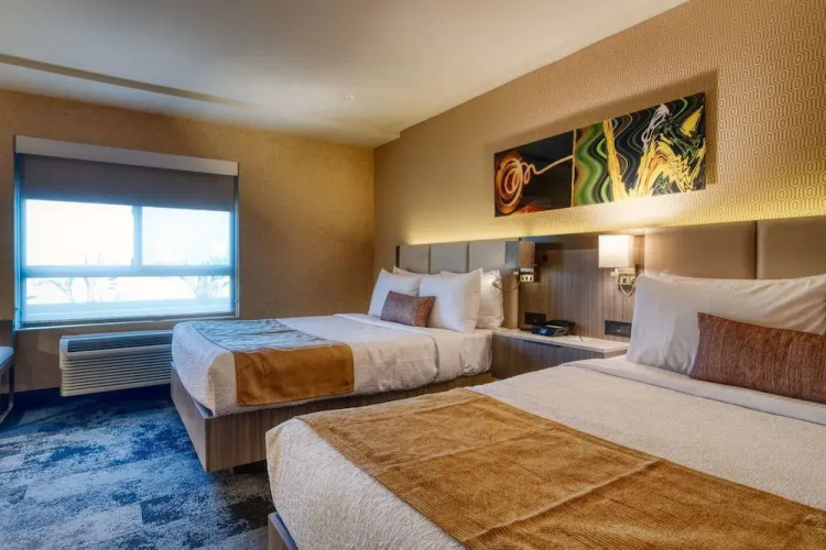 Best Western Premier NOHO Inn