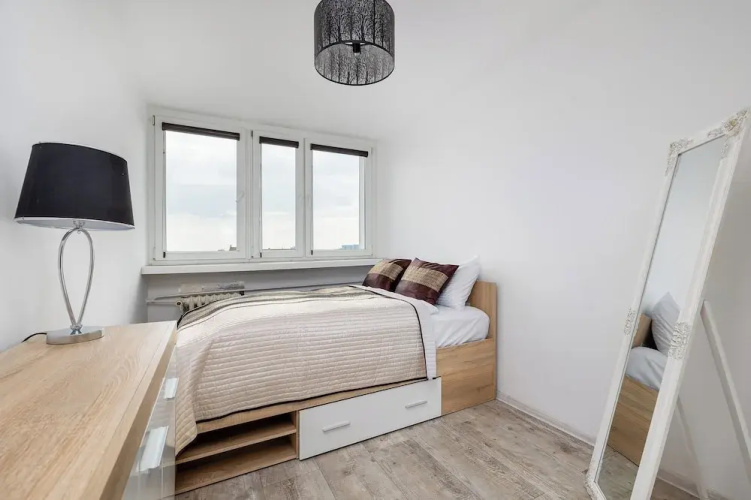 Bright Apartament for 4 by Renters