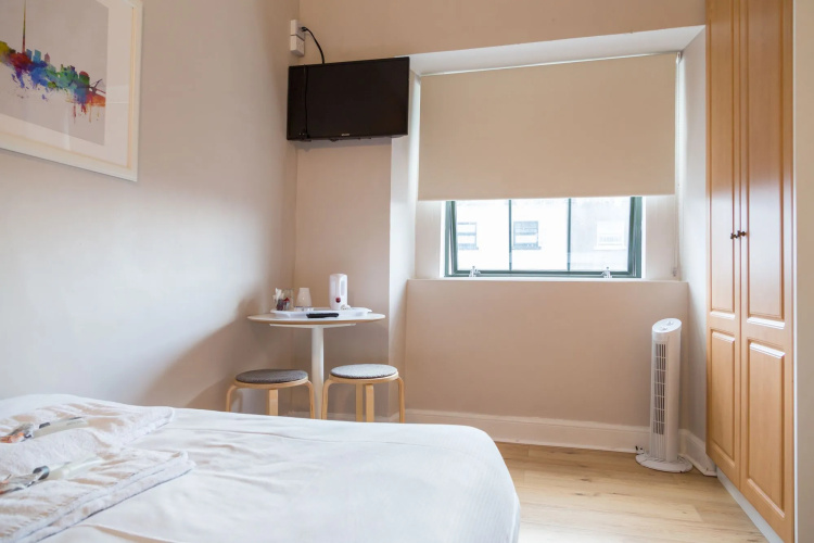 Gardiner House Hostel
