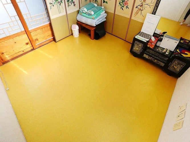 Tokki room