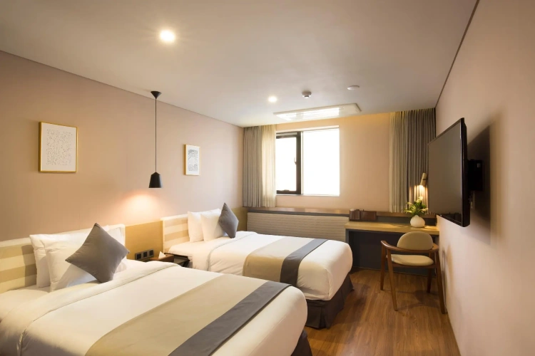 Standard Twin room