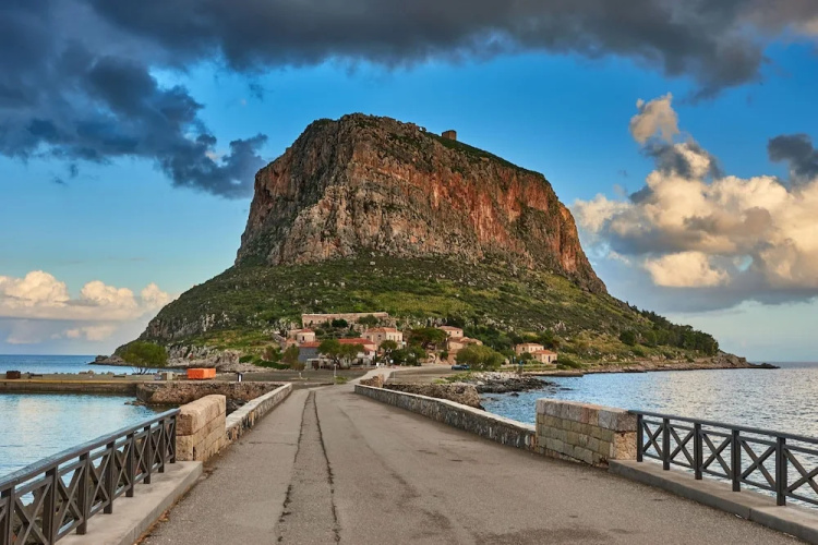 Cosmo Room 2 Seaside Retreat Monemvasia Castle