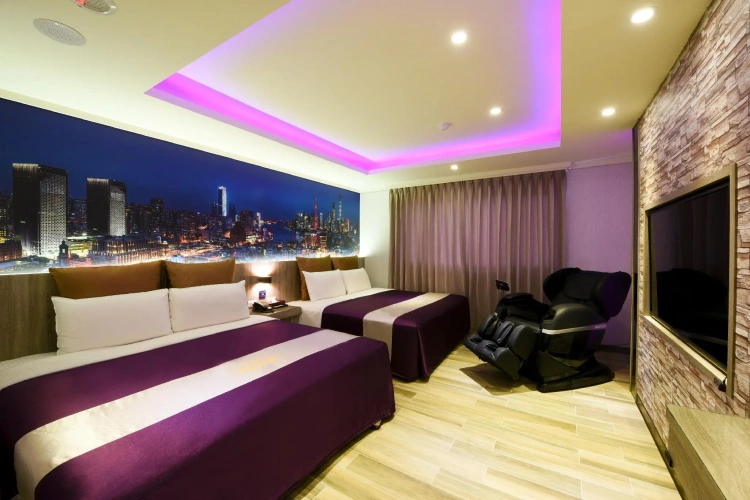 Standard Quadruple room