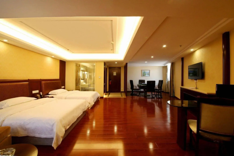 Xinlongcheng Hotel