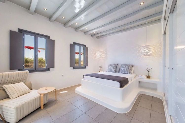 Villa Fuster in Paros