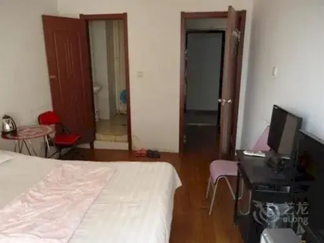Holiday Hotel Apartment