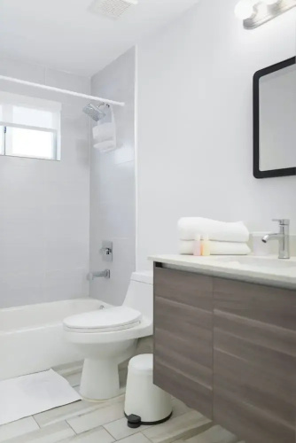 Stylish Stay by Wynwood & Biscayne Bay