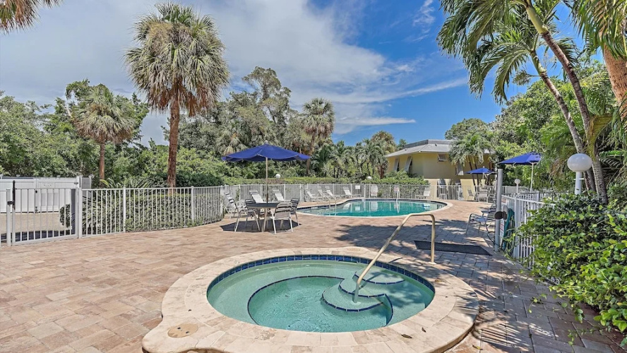 Beach Haven 2 Bedroom Condo