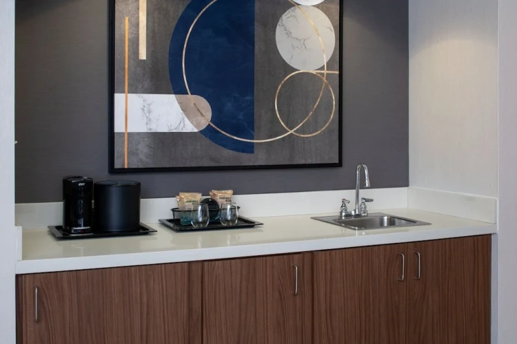 1 Bedroom Suite