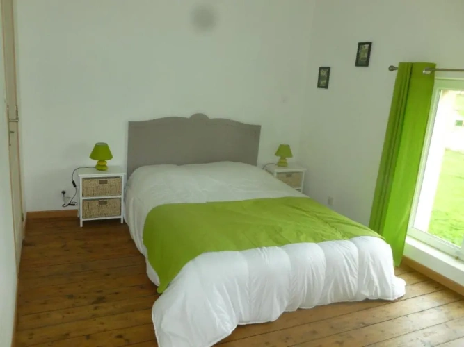 5 Bedrooms Cottage
