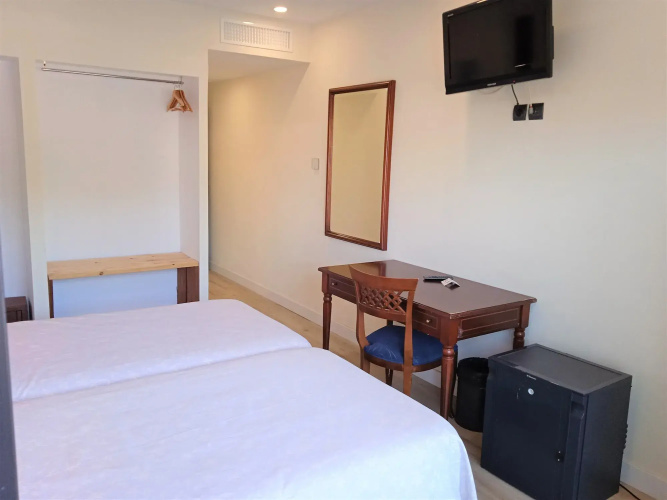 Hotel 153